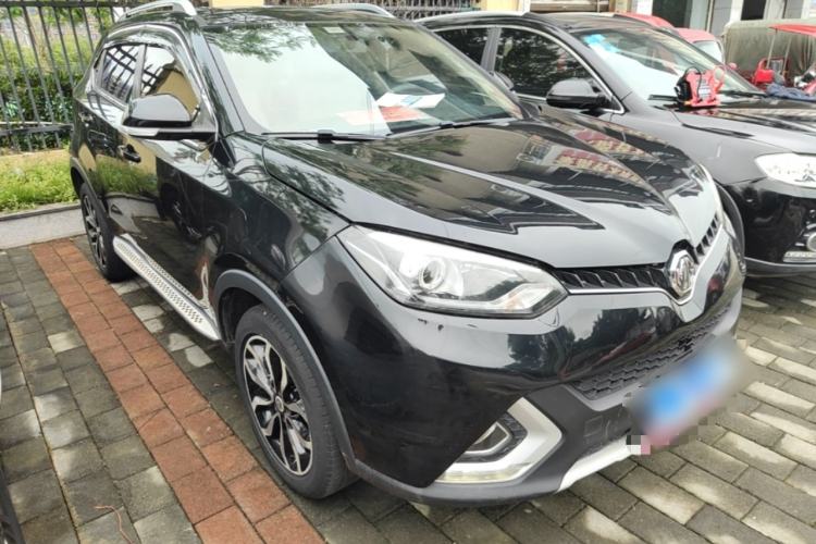 Used MG GS 2015 2.0TGI TST Luxury Edition Front Right 45 Deg
