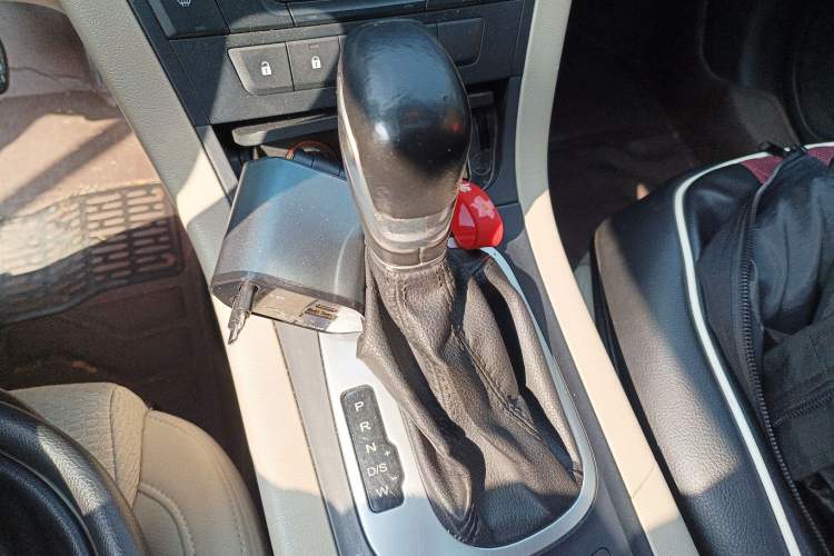 Used MG GS 2015 1.5TGI TST Elite Edition Gear Lever