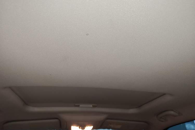 Used MG GS 2015 2.0TGI TST Luxury Edition Headliner