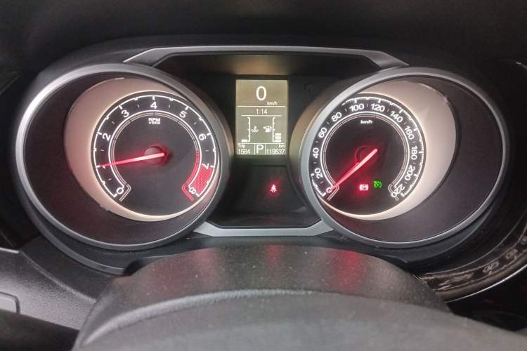 Used MG GS 2015 1.5TGI TST Luxury Edition Instrument Cluster