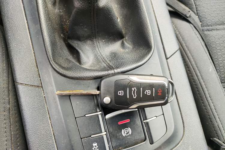 Used MG GS 2015 1.5TGI Manual Elite Edition Interior 1