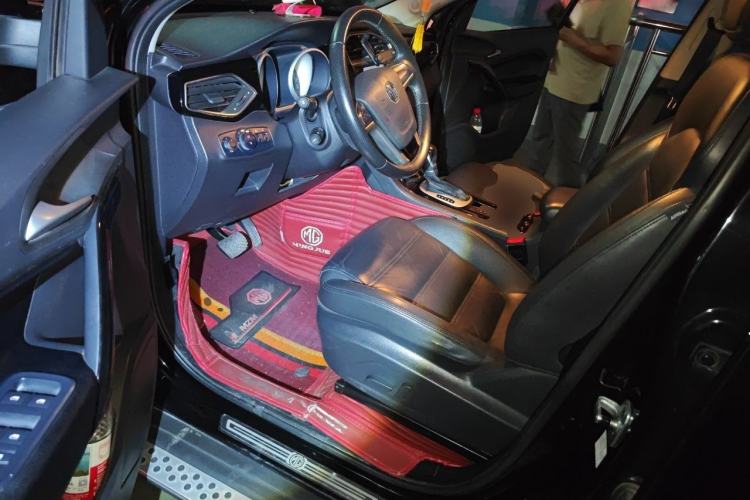 Used MG GS 2015 1.5TGI TST Luxury Edition Left Front Seat
