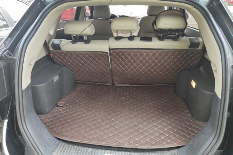 Used MG GS 2015 2.0TGI TST Luxury Edition Trunk
