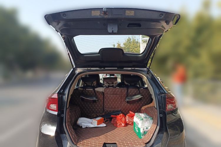 Used MG GS 2015 1.5TGI TST Elite Edition Trunk