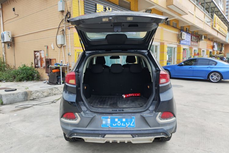 Used MG GS 2015 1.5TGI Manual Elite Edition Trunk