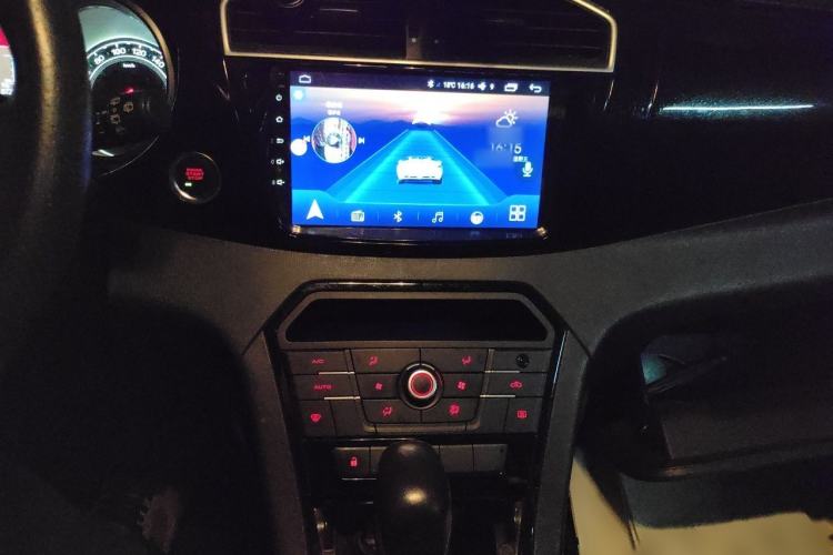 Used MG GS 2015 1.5TGI TST Luxury Edition Audio And AC Panel