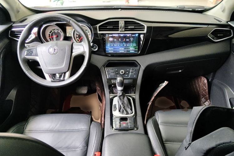 Used MG GS 2015 1.5TGI TST Luxury Edition Center Console