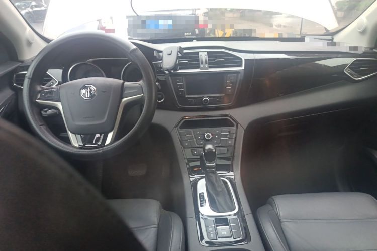 Used MG GS 2015 1.5TGI TST Luxury Edition Center Console