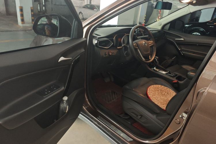 Used MG GS 2015 1.5TGI TST Luxury Edition Driver Seat