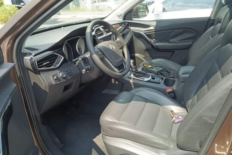 Used MG GS 2015 1.5TGI TST Luxury Edition Driver Seat