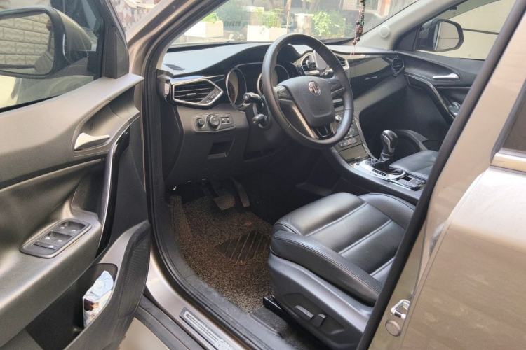 Used MG GS 2015 1.5TGI TST Luxury Edition Driver Seat