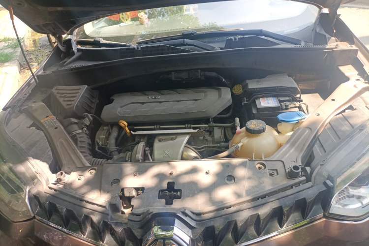 Used MG GS 2015 2.0TGI TST Luxury Edition Engine Bay