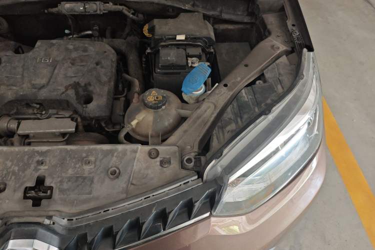 Used MG GS 2015 1.5TGI TST Luxury Edition Engine Bay Left