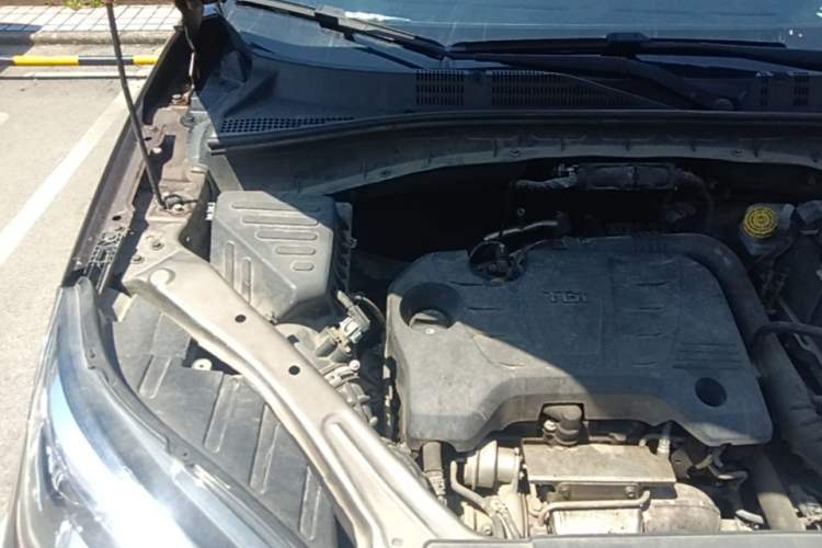 Used MG GS 2015 1.5TGI TST Luxury Edition Engine Bay Right