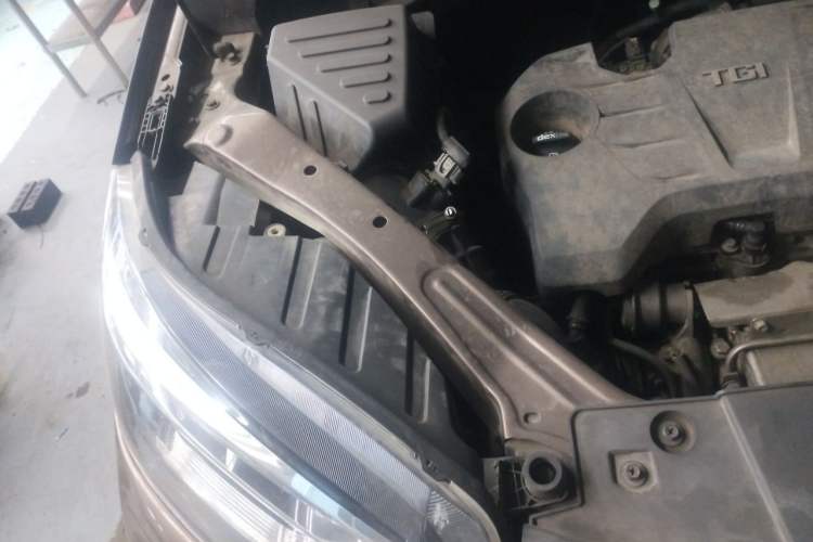Used MG GS 2015 1.5TGI TST Luxury Edition Engine Bay Right