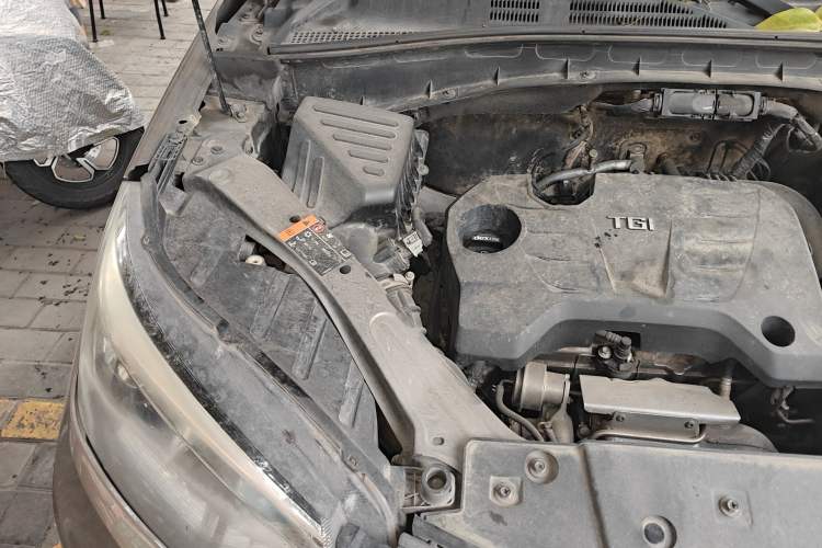 Used MG GS 2015 1.5TGI TST Luxury Edition Engine Bay Right