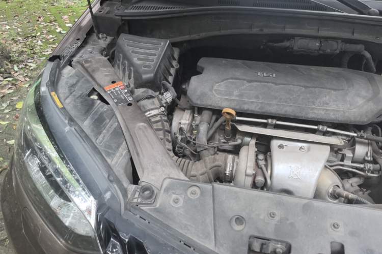 Used MG GS 2015 2.0TGI TST Four-Wheel Drive Flagship Edition Engine Bay Right