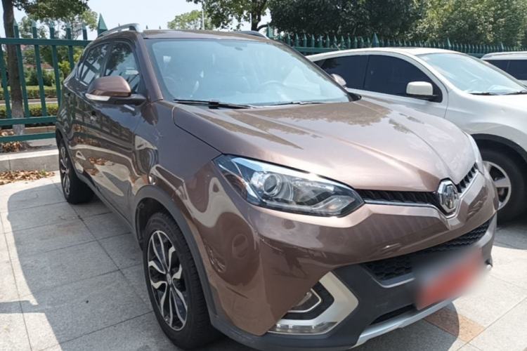 Used MG GS 2015 1.5TGI TST Luxury Edition Front Right 45 Deg