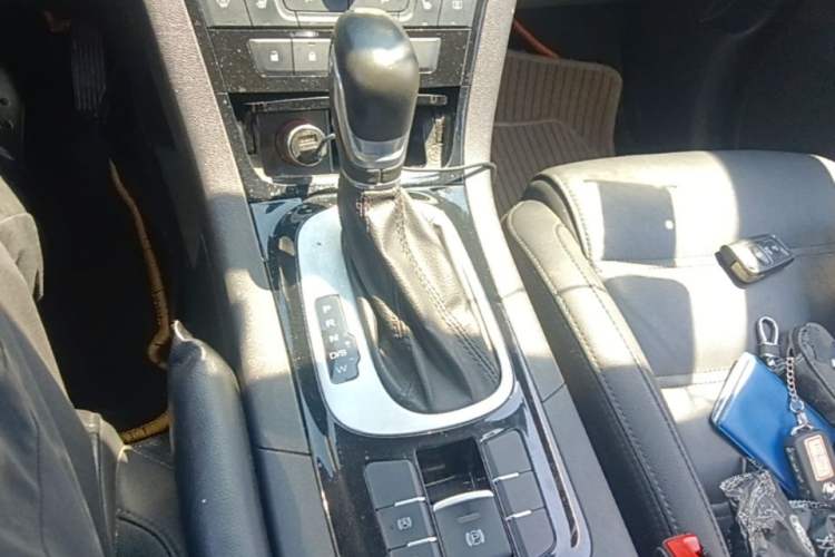 Used MG GS 2015 1.5TGI TST Luxury Edition Gear Lever