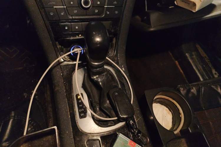 Used MG GS 2015 2.0TGI TST Four-Wheel Drive Flagship Edition Gear Lever