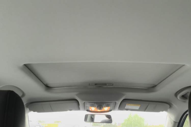 Used MG GS 2015 1.5TGI TST Luxury Edition Headliner