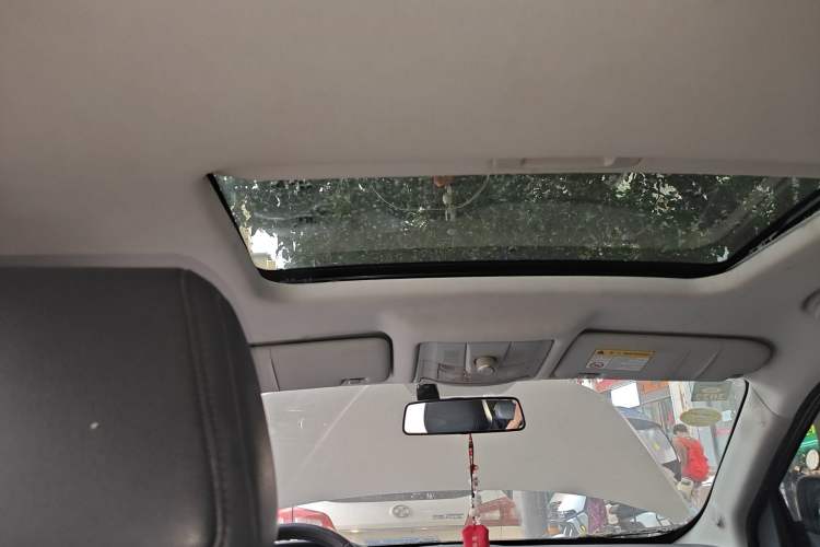 Used MG GS 2015 1.5TGI TST Luxury Edition Headliner