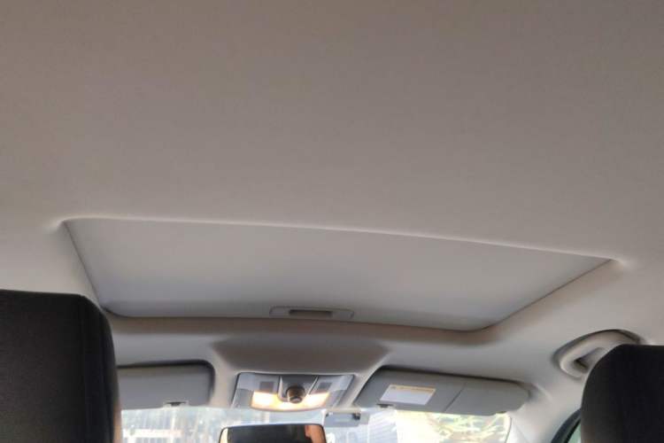 Used MG GS 2015 1.5TGI TST Luxury Edition Headliner