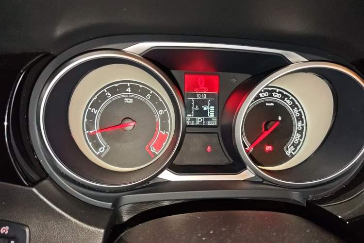 Used MG GS 2015 2.0TGI TST Luxury Edition Instrument Cluster