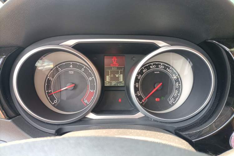 Used MG GS 2015 2.0TGI TST Luxury Edition Instrument Cluster