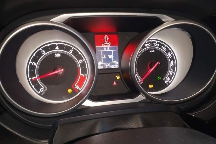 Used MG GS 2015 1.5TGI TST Luxury Edition Instrument Cluster