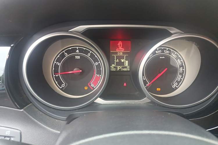 Used MG GS 2015 1.5TGI TST Luxury Edition Instrument Cluster