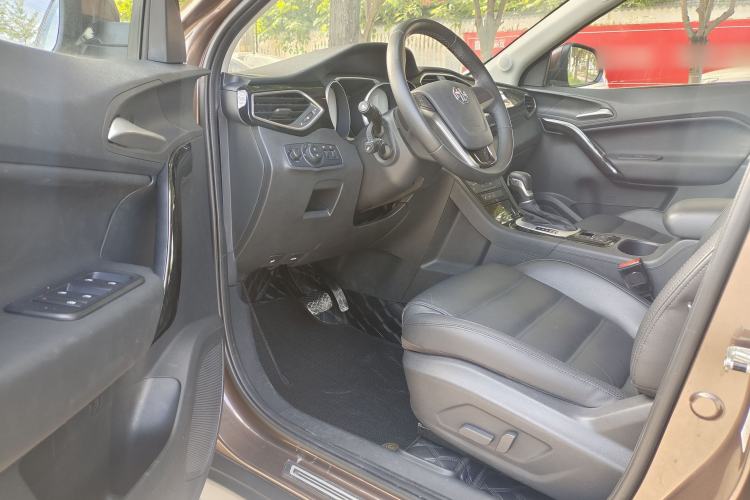 Used MG GS 2015 1.5TGI TST Luxury Edition Interior 1
