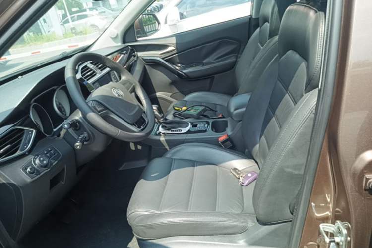 Used MG GS 2015 1.5TGI TST Luxury Edition Left Front Seat