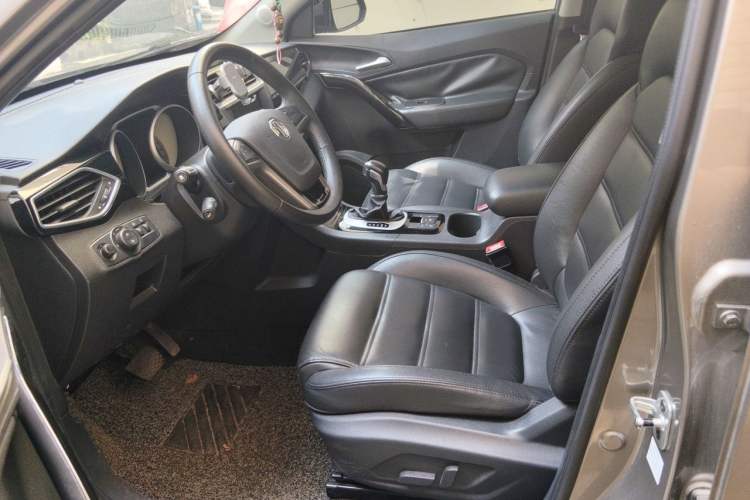 Used MG GS 2015 1.5TGI TST Luxury Edition Left Front Seat