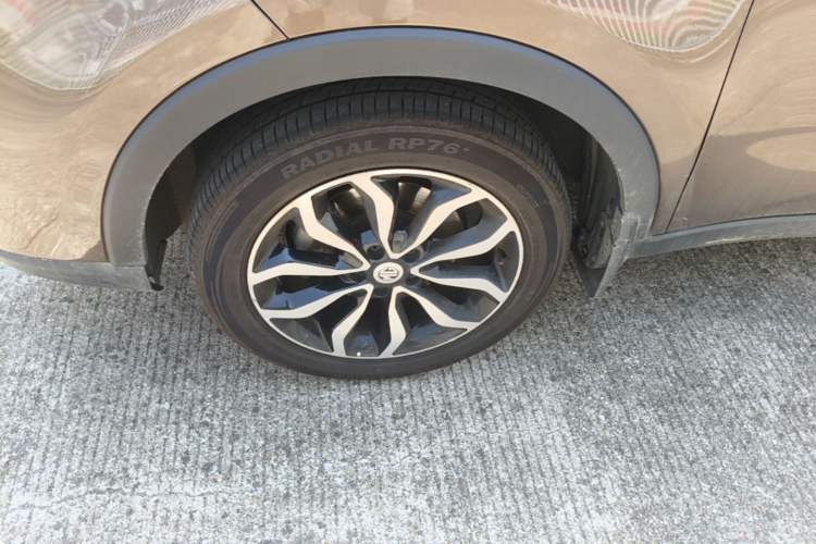 Used MG GS 2015 2.0TGI TST Luxury Edition Left Front Wheel Hub