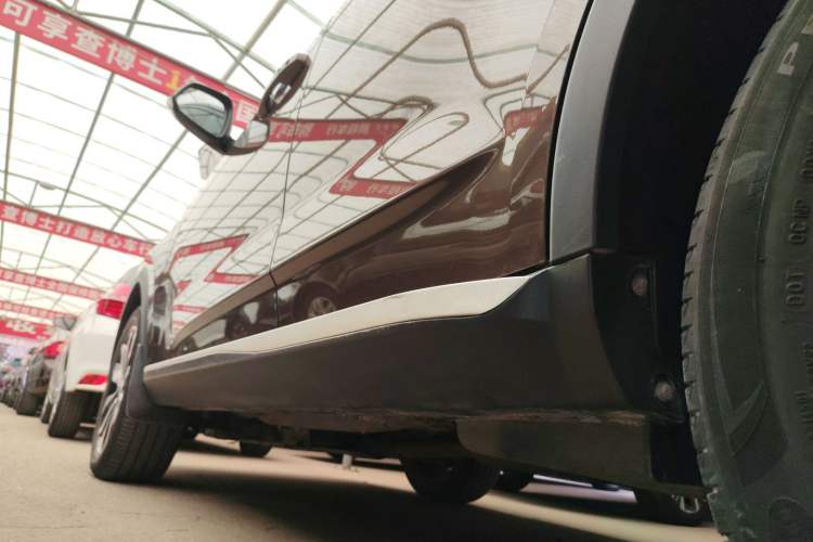 Used MG GS 2015 1.5TGI TST Luxury Edition Left Side Sill