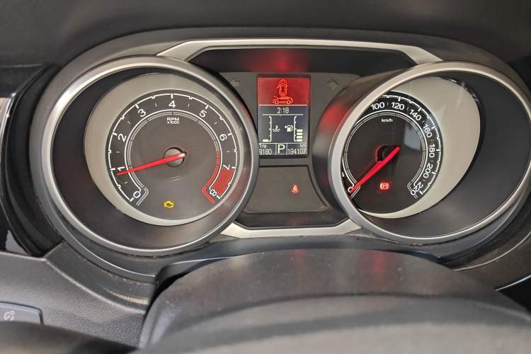 Used MG GS 2015 1.5TGI TST Luxury Edition Odometer Close Up