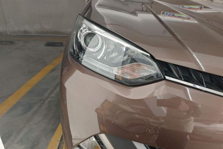 Used MG GS 2015 1.5TGI TST Luxury Edition Right Front Headlight