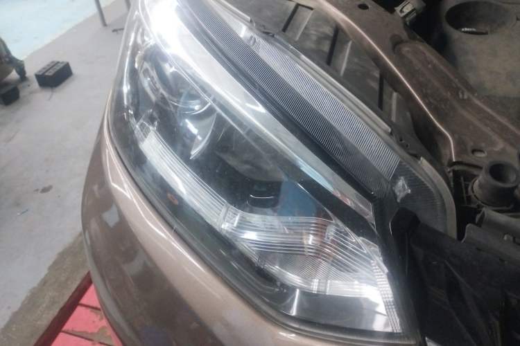 Used MG GS 2015 1.5TGI TST Luxury Edition Right Front Headlight