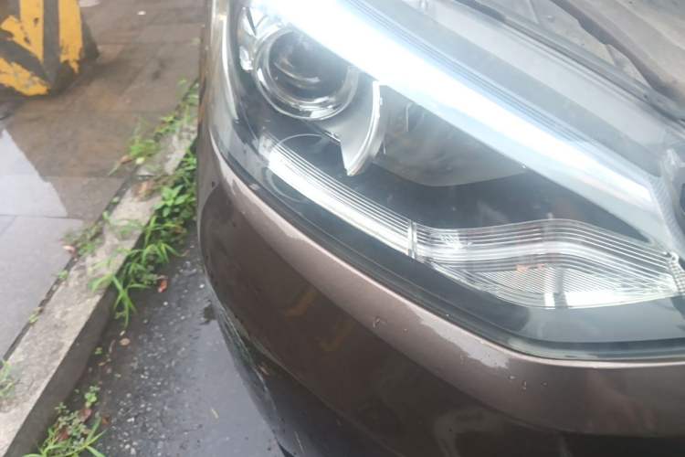 Used MG GS 2015 1.5TGI TST Luxury Edition Right Front Headlight