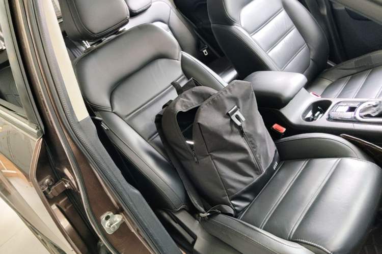 Used MG GS 2015 1.5TGI TST Luxury Edition Right Front Seat
