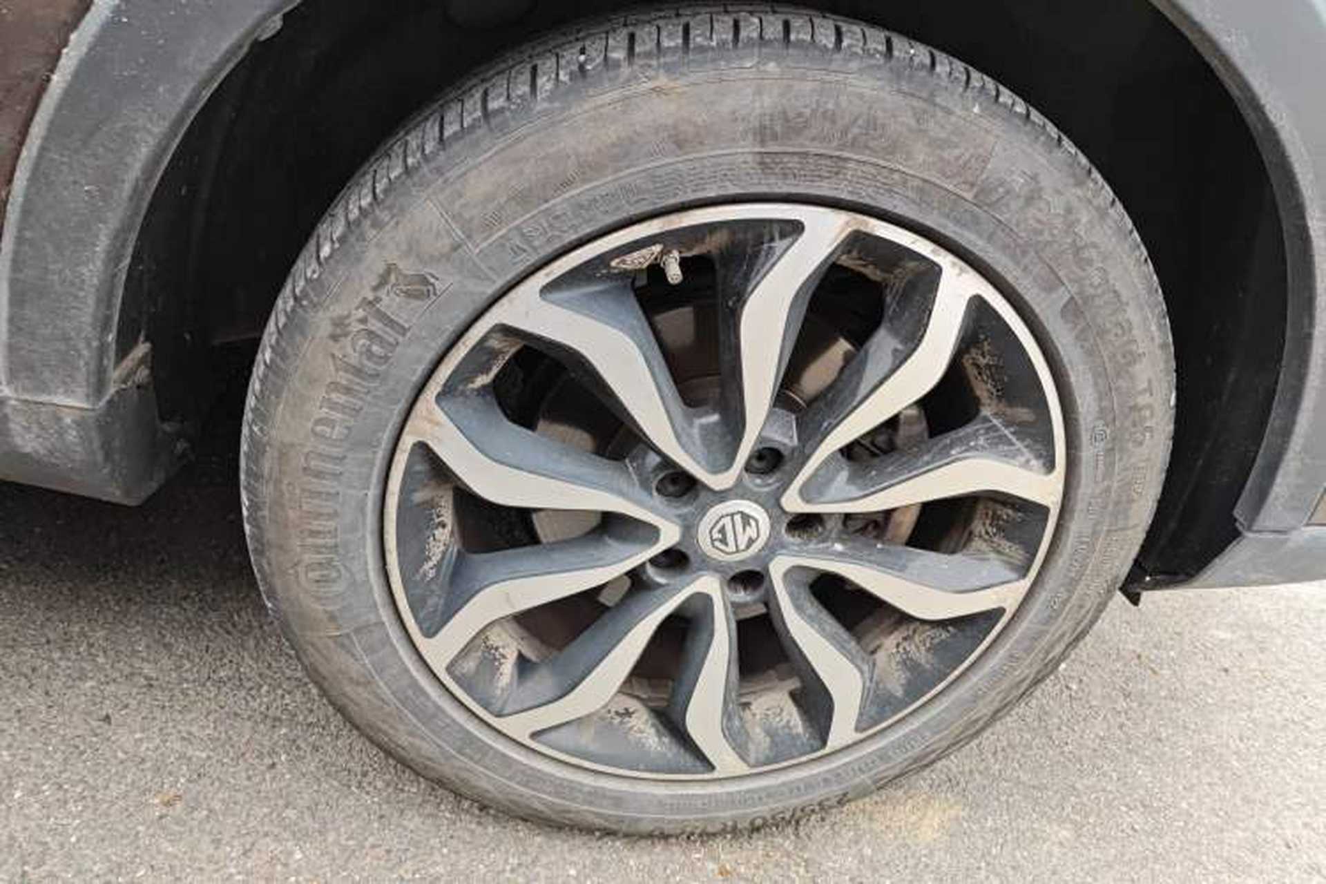 Used MG GS 2015 1.5TGI TST Luxury Edition Right Front Wheel Hub