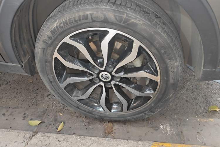 Used MG GS 2015 1.5TGI TST Luxury Edition Right Front Wheel Hub
