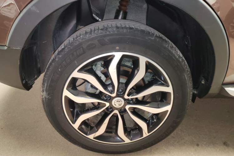 Used MG GS 2015 1.5TGI TST Luxury Edition Right Rear Wheel Hub