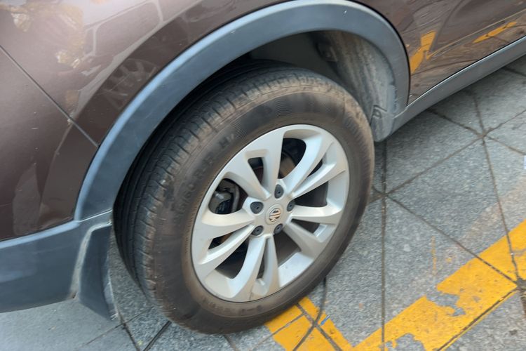 Used MG GS 2015 1.5TGI TST Elite Edition Right Rear Wheel Hub