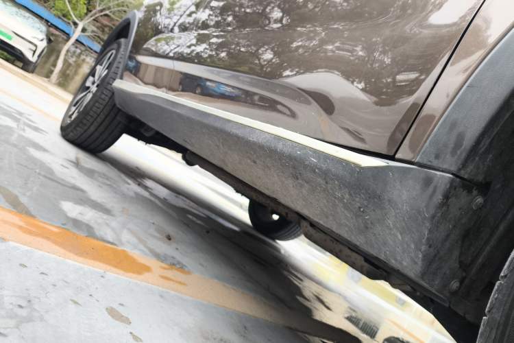 Used MG GS 2015 1.5TGI TST Luxury Edition Right Side Sill