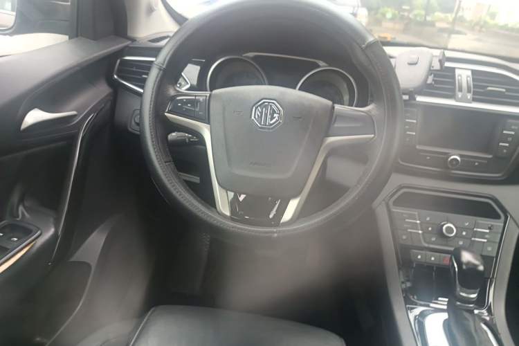 Used MG GS 2015 1.5TGI TST Luxury Edition Steering Wheel