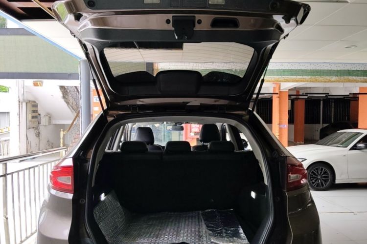 Used MG GS 2015 1.5TGI TST Luxury Edition Trunk
