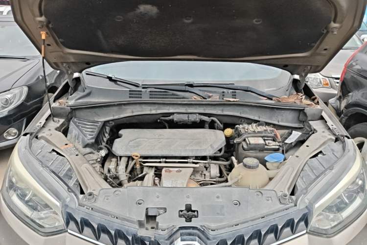 Used MG GS 2015 2.0TGI TST Luxury Edition Engine Bay