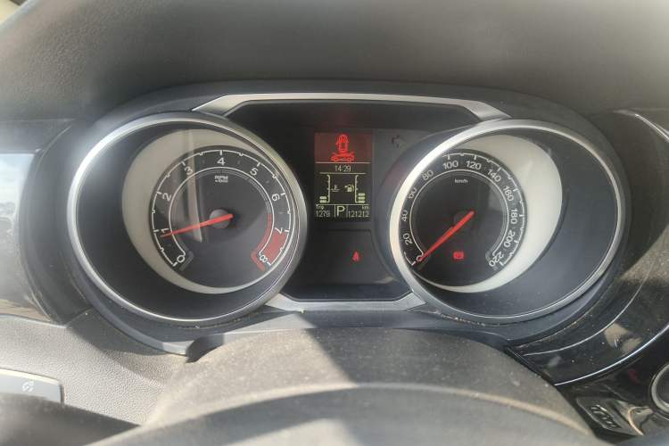 Used MG GS 2015 2.0TGI TST Luxury Edition Instrument Cluster